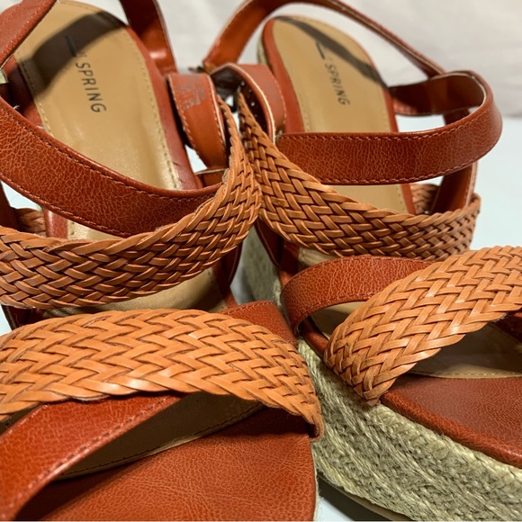 Call It Spring "Wheeleria" Wedge Heel Platforms   Size 8 - Picture 4 of 16